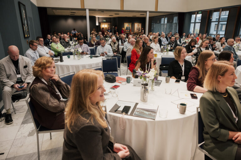 Thumbnail for AECO Wraps Up a Sold-Out Arctic Expedition Cruise Week